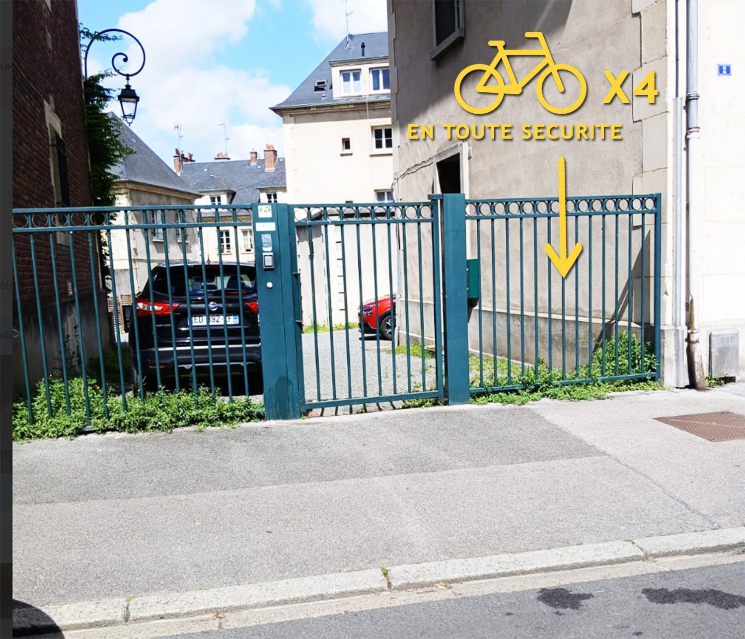 Le Cocon De La Tour -Vip-Compiegne-Hyper Centre Apartment Luaran gambar