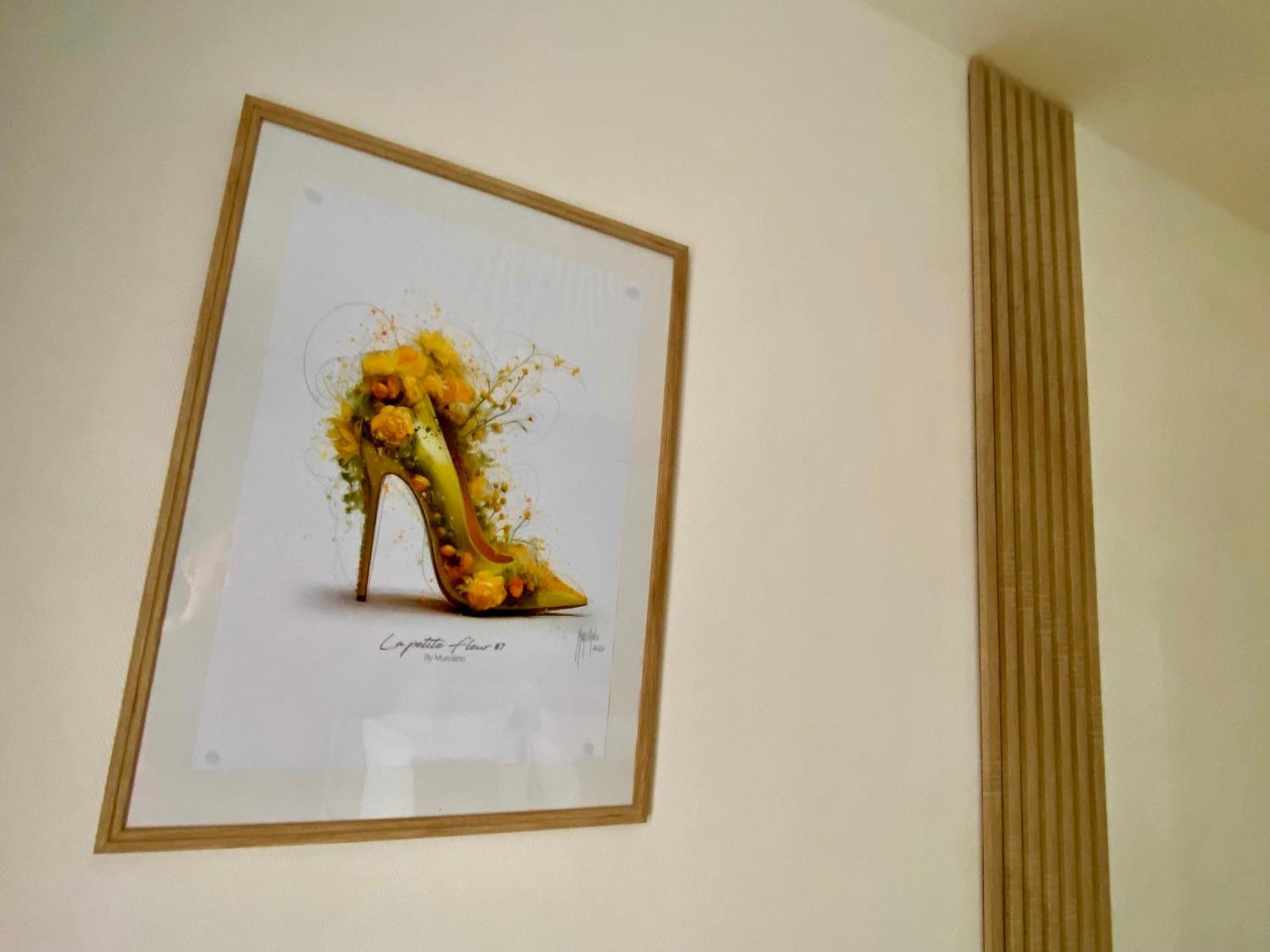 Le Cocon De La Tour -Vip-Compiegne-Hyper Centre Apartment Luaran gambar